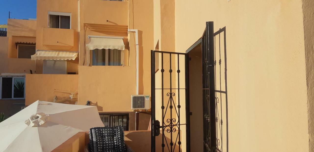 Cozy Rooms In Terraced House Fuengirola Εξωτερικό φωτογραφία
